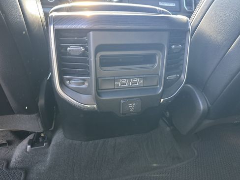 Used 2023 RAM 1500 Laramie AWD/4WD image 23