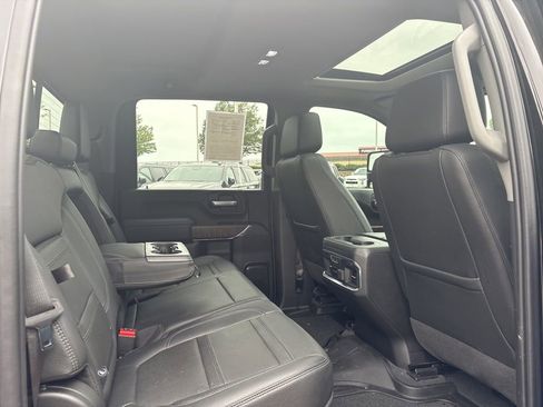 Used 2023 GMC Sierra 2500 Denali w/ Denali Black Diamond Edition AWD/4WD image 24
