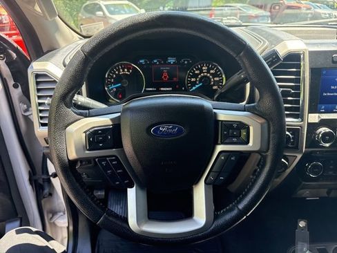 Used 2016 Ford F150 Lariat w/ Equipment Group 501A Mid AWD/4WD image 17