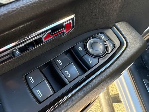 Used 2024 GMC Sierra 1500 AT4 w/ AT4 Preferred Package image 23