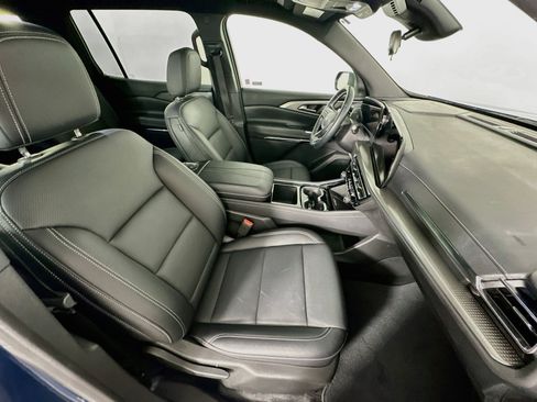 Used 2026 Chevrolet Traverse LT FWD image 33