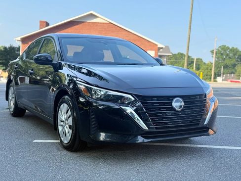 Used 2025 Nissan Sentra S FWD image 8