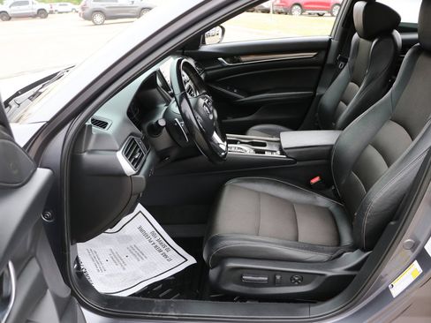Used 2020 Honda Accord Sport image 12
