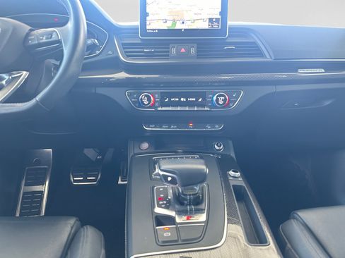 Used 2018 Audi SQ5 Prestige AWD/4WD image 12