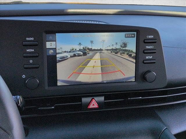 Used 2025 Hyundai Elantra Sport FWD image 18