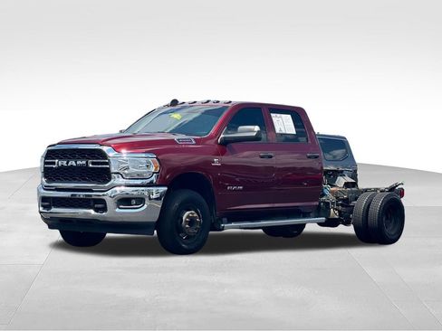 Used 2022 RAM 3500 Tradesman w/ Chrome Appearance Group AWD/4WD image 3