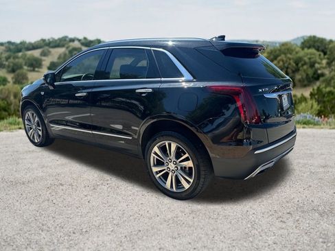 Used 2023 Cadillac XT5 Premium Luxury w/ Technology Package FWD image 7