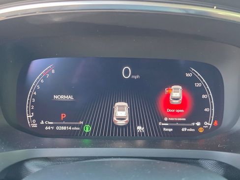 Used 2024 Acura MDX SH-AWD w/ Technology Package image 16