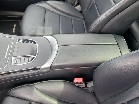 Used 2021 Mercedes-Benz GLC 300 image 8