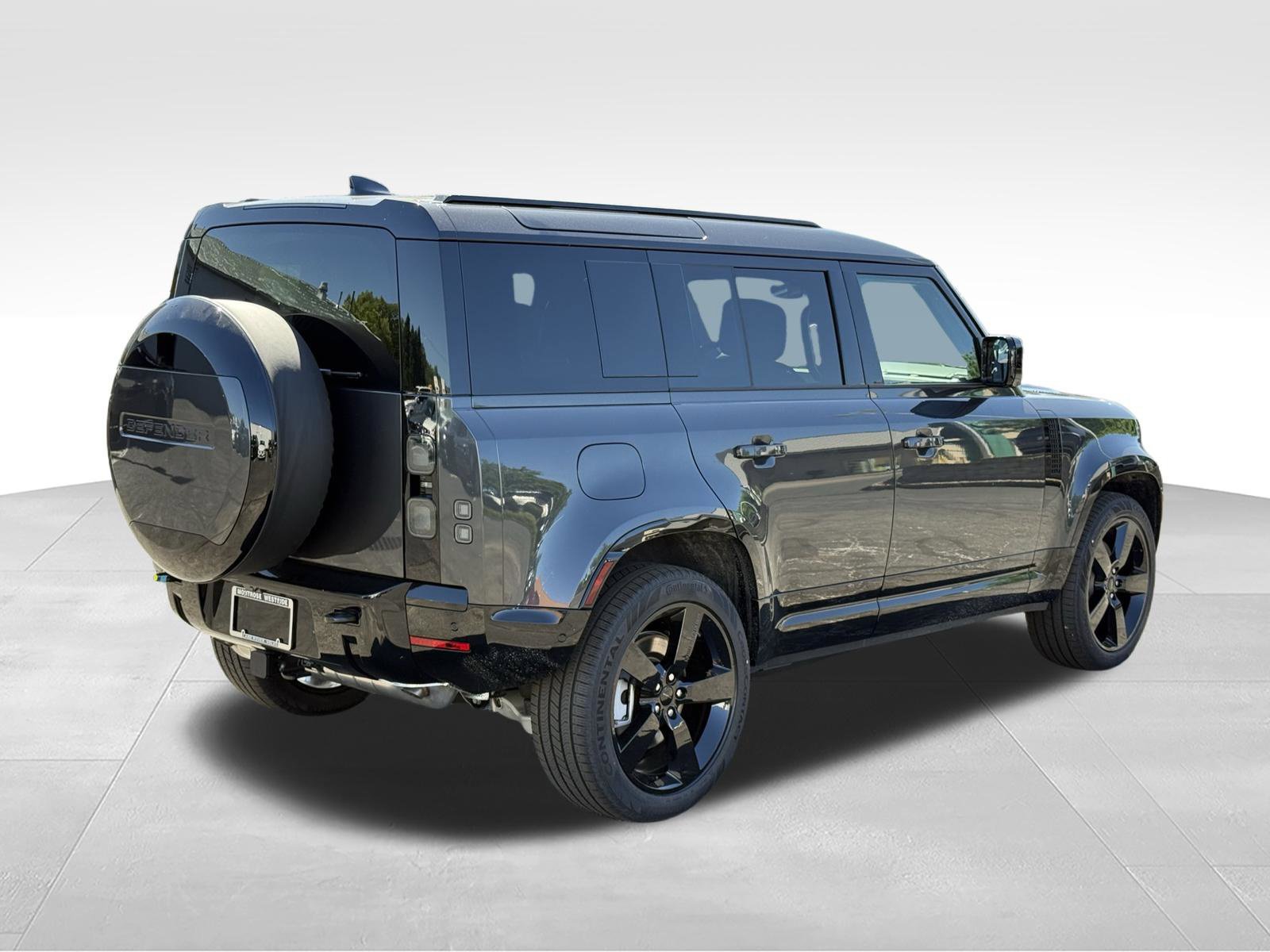 New 2026 Land Rover Defender 110 X-Dynamic SE AWD/4WD image 6