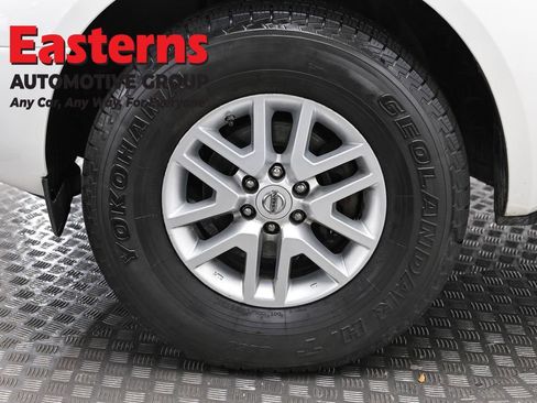 Used 2019 Nissan Frontier SV image 32