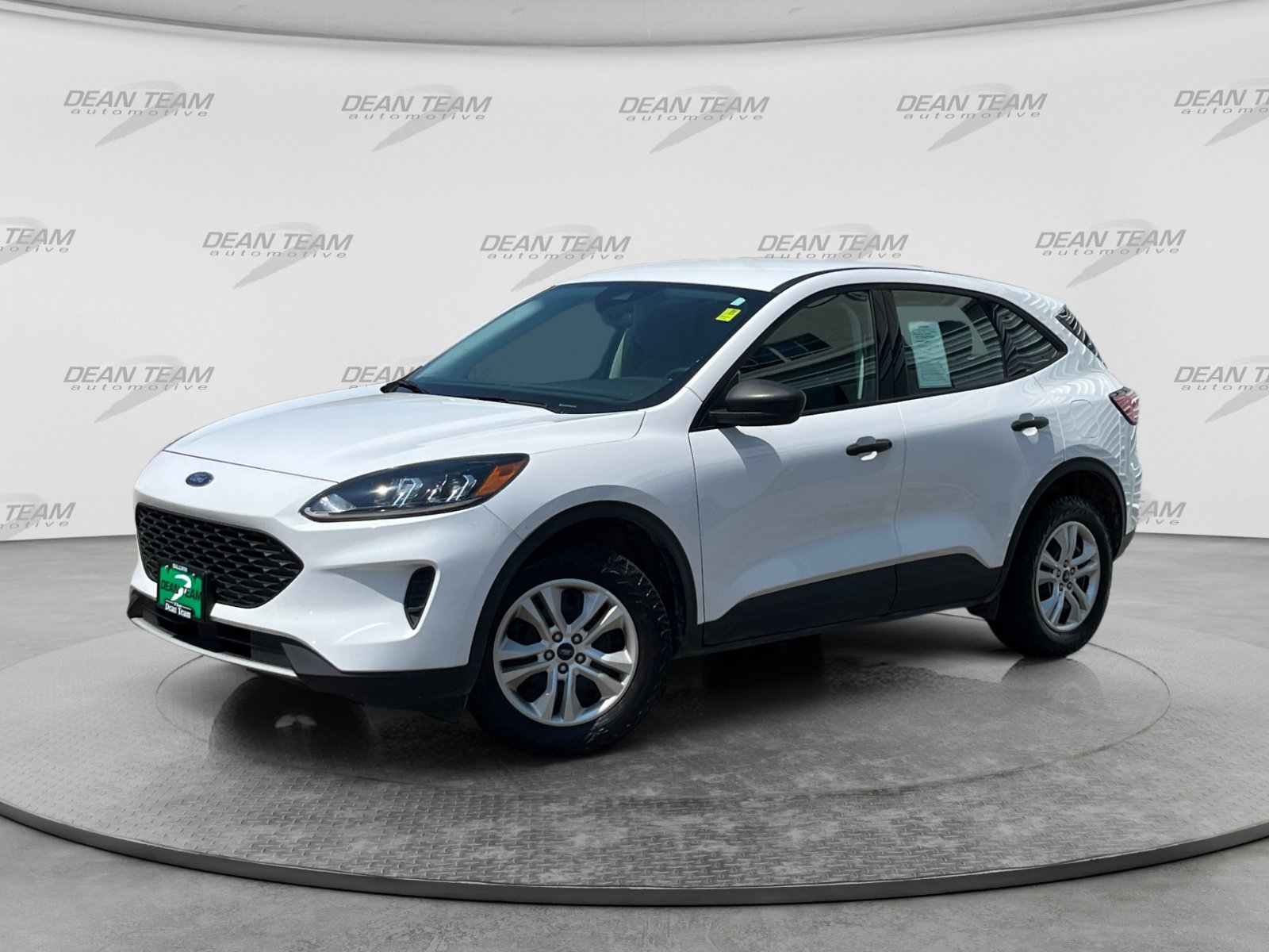 Used 2022 Ford Escape S AWD/4WD image 3