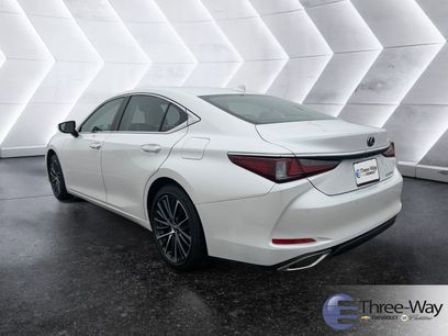 Used 2025 Lexus ES 350 w/ Premium Package