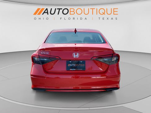 Used 2022 Honda Civic EX image 4