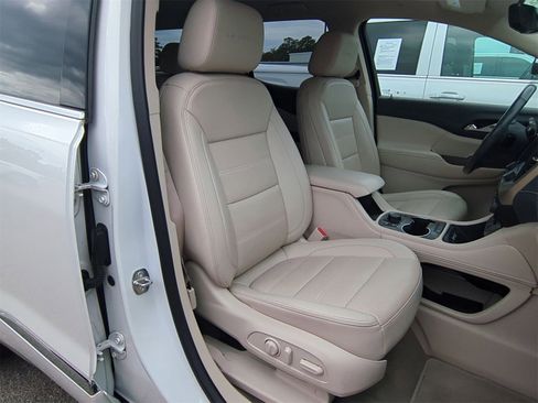 Certified 2022 GMC Acadia Denali w/ Denali Technology Package image 32