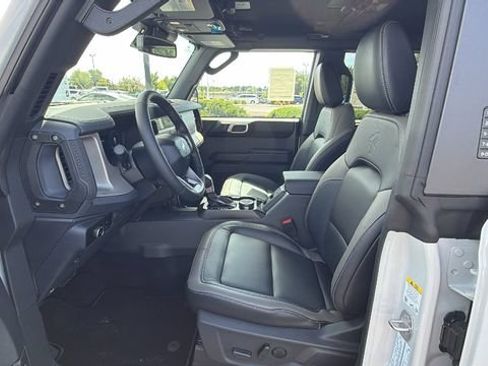 New 2026 Ford Bronco Outer Banks AWD/4WD image 32