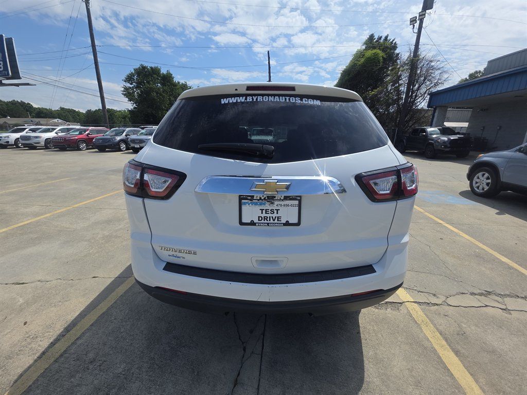 Used 2017 Chevrolet Traverse LS FWD image 3