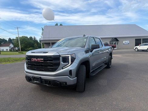 Used 2023 GMC Sierra 1500 Elevation w/ X31 Off-Road Package AWD/4WD image 3