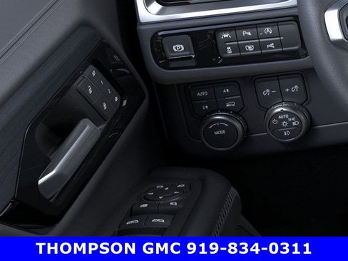 New 2026 GMC Yukon XL Denali image 22