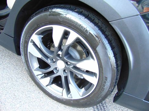 Used 2018 Buick Regal Essence w/ Driver Confidence Package #1 AWD/4WD image 61