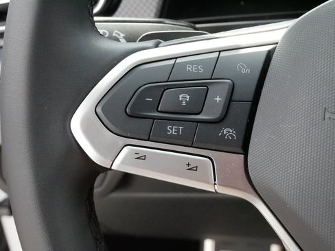 Certified 2026 Volkswagen Atlas Peak Edition AWD/4WD image 26