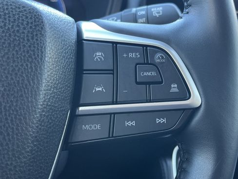 Used 2024 Toyota Grand Highlander Limited image 15