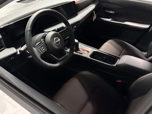 New 2025 Nissan Kicks SR w/ Illumination Package image 14