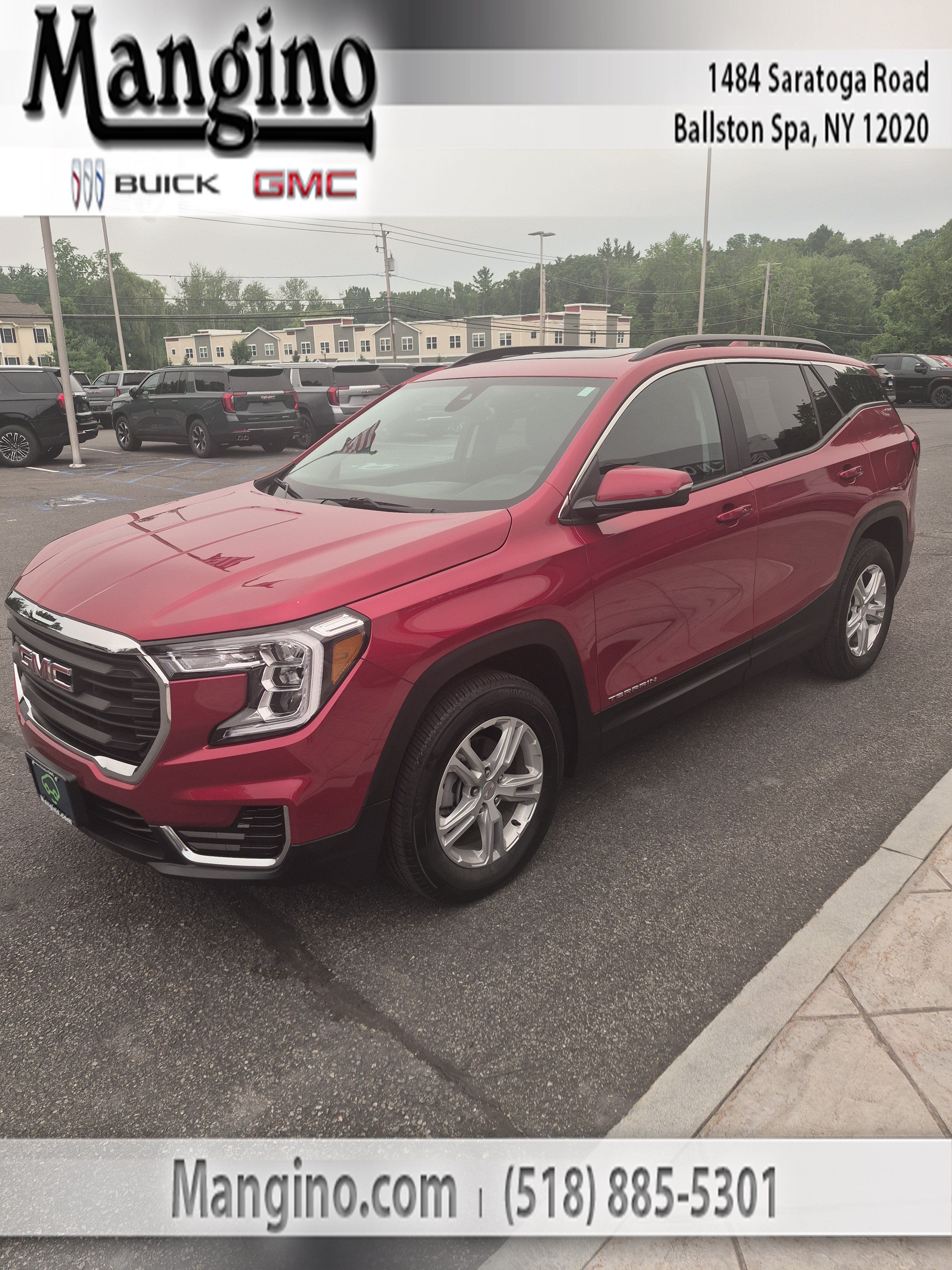 Used 2023 GMC Terrain SLE w/ Driver Convenience Package AWD/4WD image 1