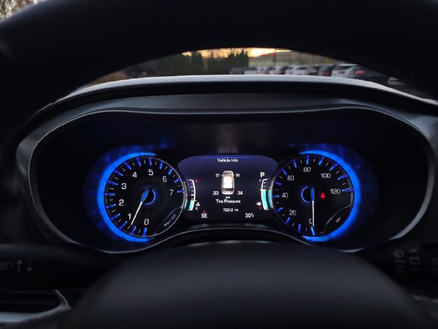 Used 2020 Chrysler Pacifica Touring-L Plus FWD image 32
