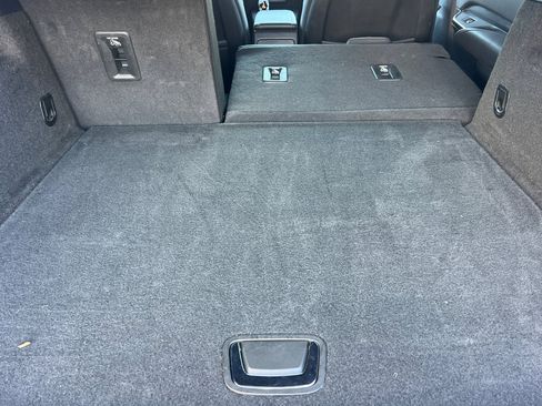 Certified 2025 Cadillac XT4 Premium Luxury image 17