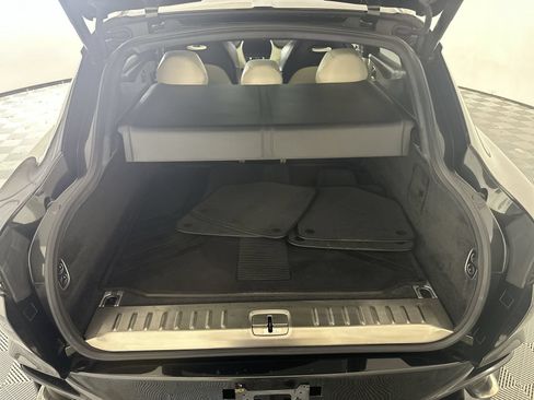 Used 2021 Aston Martin DBX AWD/4WD image 25