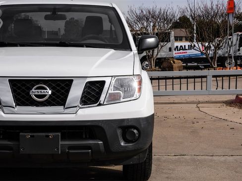 Used 2018 Nissan Frontier S w/ Work Truck Package image 43