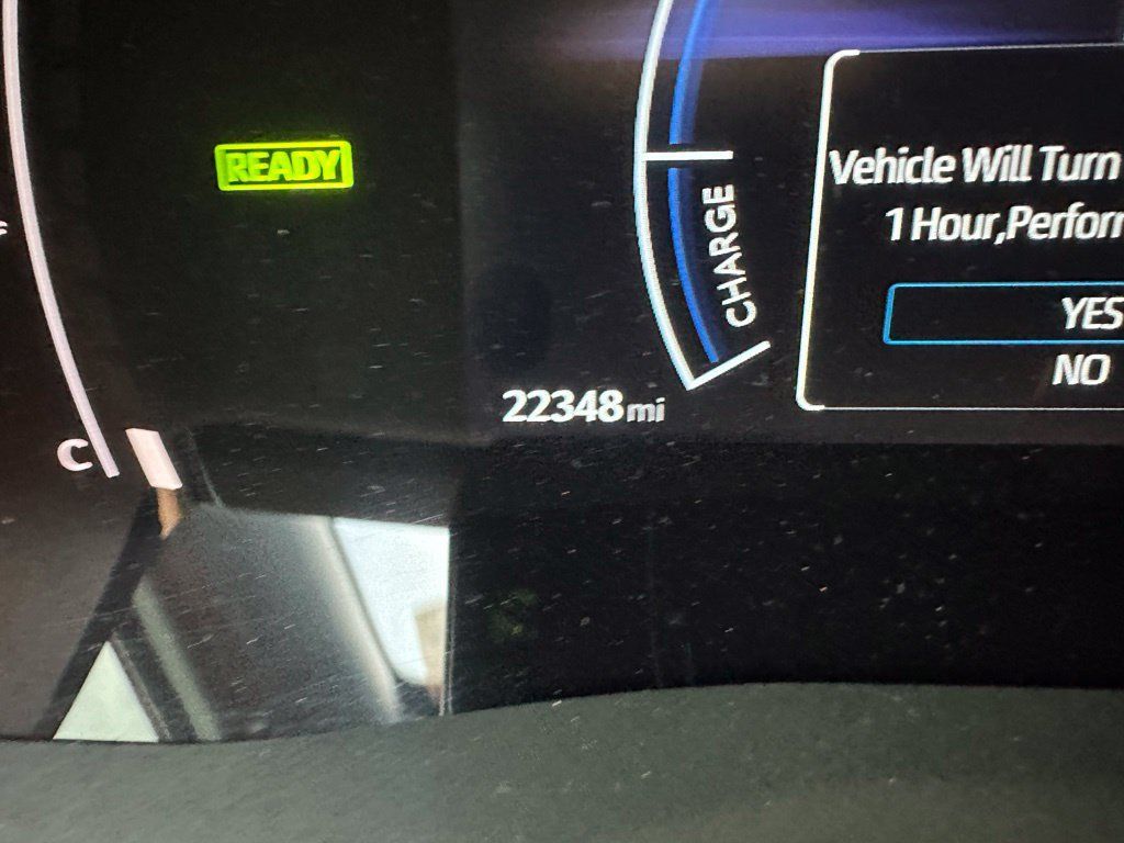 Used 2025 Toyota Camry SE FWD image 10