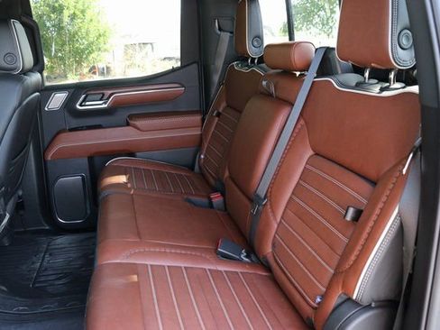 Used 2024 GMC Sierra 1500 Denali Ultimate image 16