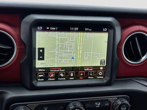 Used 2023 Jeep Wrangler Unlimited Rubicon 4xe AWD/4WD image 9