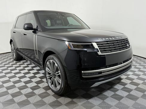New 2026 Land Rover Range Rover Long Wheelbase SE AWD/4WD image 7