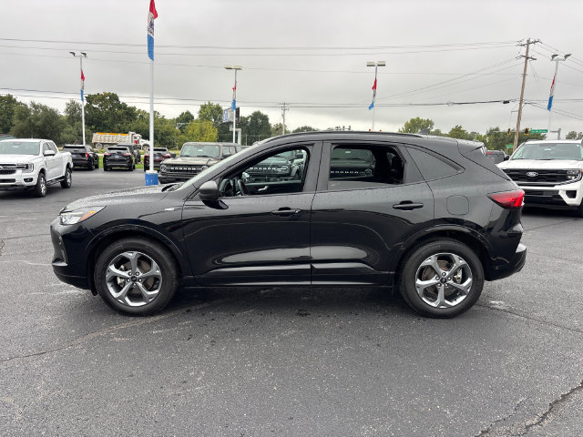 Certified 2024 Ford Escape ST-Line w/ Tech Pack #1 AWD/4WD image 4