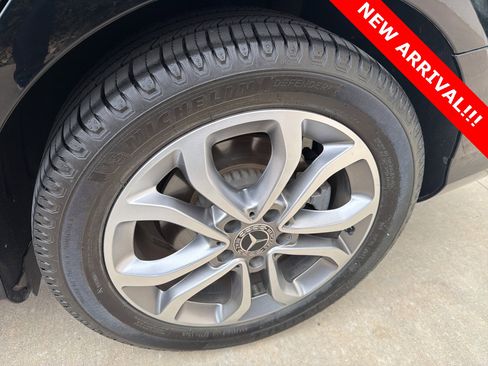 Used 2018 Mercedes-Benz C 300 4MATIC Sedan image 10