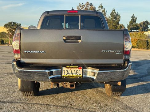 Used 2012 Toyota Tacoma 4x4 Double Cab image 6