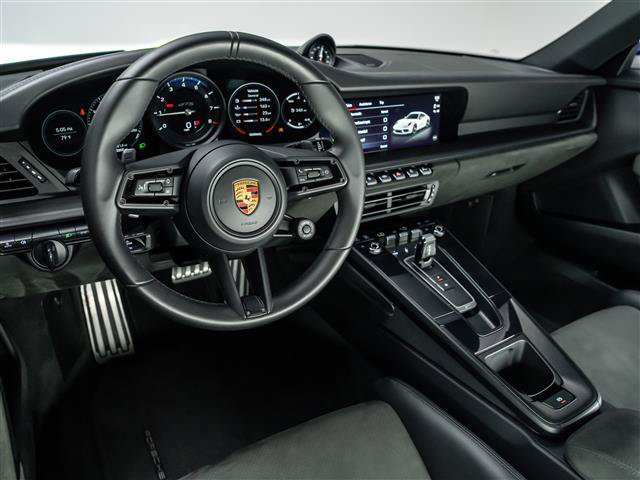 Used 2022 Porsche 911 Carrera GTS RWD image 17