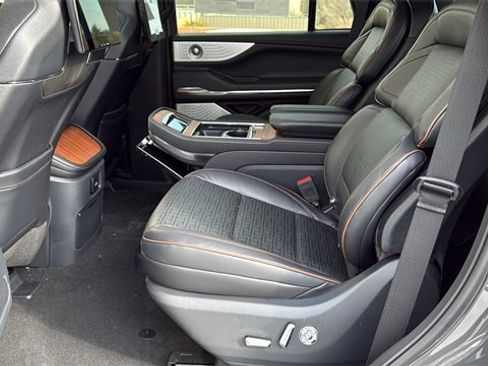New 2026 Lincoln Navigator Black Label image 21
