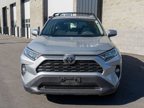 Used 2019 Toyota RAV4 XLE w/ Carpet Mat Package FWD image 2
