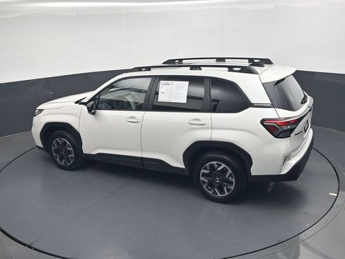 Used 2025 Subaru Forester Premium AWD/4WD image 38