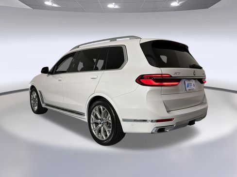 Used 2026 BMW X7 xDrive40i AWD/4WD image 3