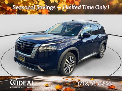 Used 2022 Nissan Pathfinder Platinum w/ Cargo Package