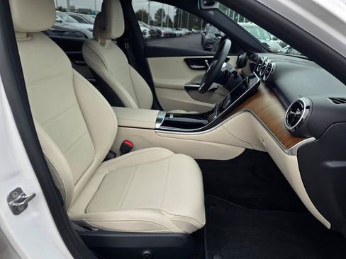 Used 2024 Mercedes-Benz C 300 4MATIC Sedan image 27