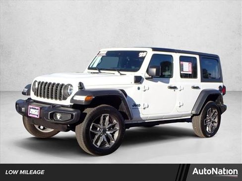 Used 2025 Jeep Wrangler Sport S w/ Convenience Group image 1
