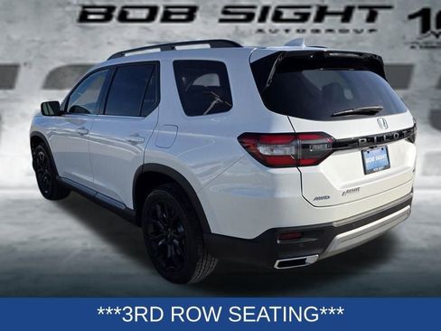 New 2025 Honda Pilot Touring image 4