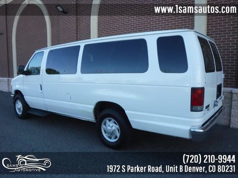 Used 2009 Ford E-350 and Econoline 350 XLT image 4