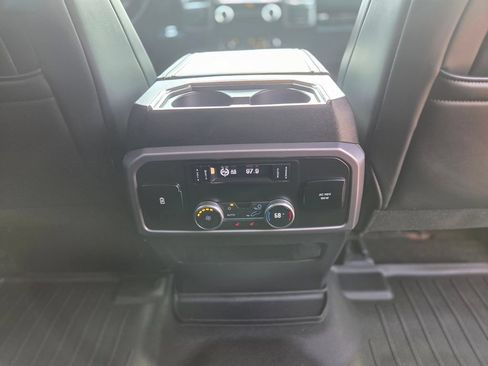 Used 2019 Ford Expedition Platinum RWD image 12